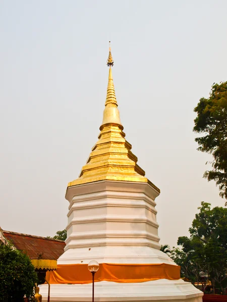 Пагода Чом Тонг, Ват Пхра Дой Чом Тонг, Чианг Рай, Тха — стоковое фото