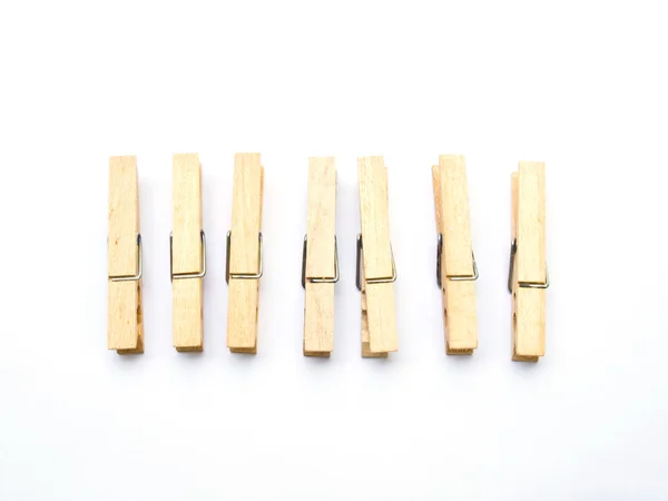 ahşap giysiler klip izole beyaz arka plan üzerinde