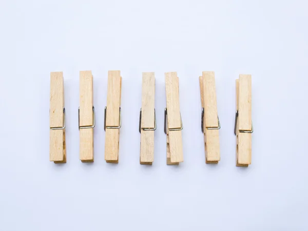 Pinzas de madera aisladas en fondo blanco —  Fotos de Stock