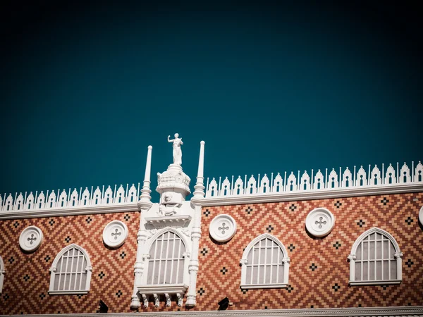 Venetian architecture in Venice, Italy in retro style — Stock Photo, Image