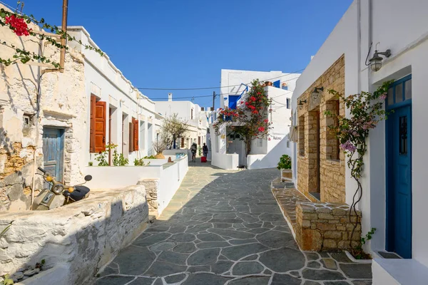 Folegandros Grekland September 2020 Whitewashed Cycladic Street Beautiful Chora Town — Stockfoto