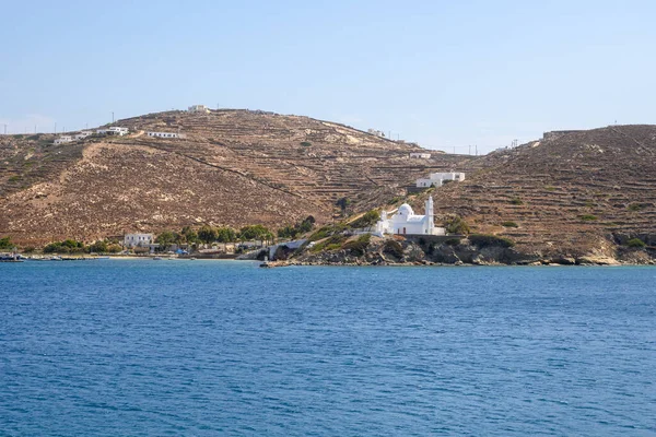 Port Île Ios Grèce Une Baie Pittoresque Avec Une Petite — Photo