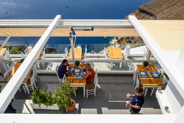 Santorini Greece September 2020 Greek Seafront Restaurant Fira Santorini Island — 图库照片
