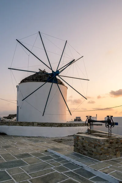 Traditional Greek Windmills Ios Island Beautiful Cycladic Town Chora Greece — Stock Photo, Image