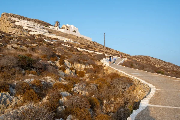 Folegandros Grecja Września 2020 Zygzakowa Ścieżka Kościoła Panagii Folegandros Cyklady — Zdjęcie stockowe