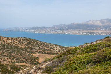 Antiparos Adası 'nın güzel kıyıları. Ege Denizi, Kiklad, Yunanistan