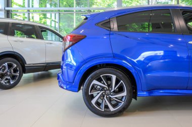 Gdansk, Polonya - 5 Haziran 2021: Honda HR-V ve CR-V 'nin yeni modelleri Gdansk otomobil galerisinde sunuldu