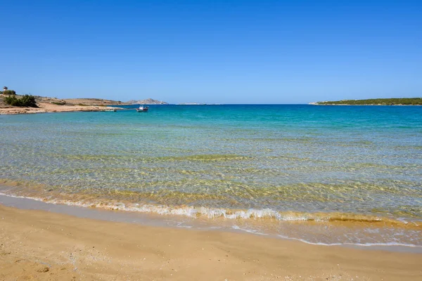 Ксифара Пляж Небольшой Тихий Пляж Расположенный Naoussa Bay Острове Парос — стоковое фото