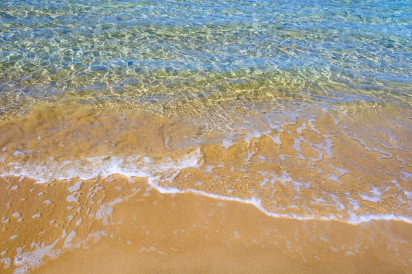 Texture Golden Sand Emerald Water Santa Maria Beach Paros Island — Stock Photo, Image