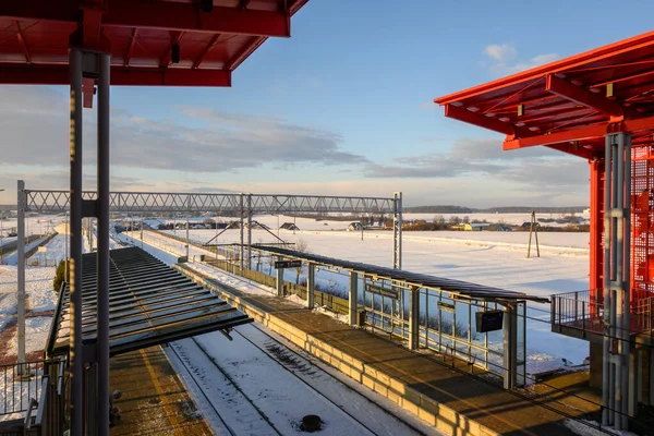 Gdansk, Polonya - 6 Ocak 2026: Pomeranian Metropolitan Demiryolu (kısaca PKM), Gdansk Rebiechowo. Gdansk şehrini Havalimanı ve Kashubia 'ya bağlayan toplu taşıma