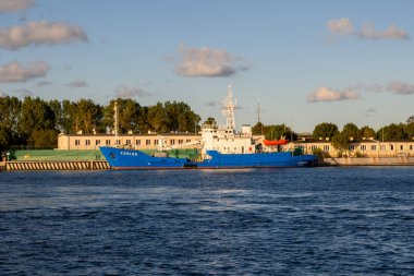 Gdansk, Polonya - 28 Eylül 2025: Zodiak, Gdasnk Limanı 'nda çok amaçlı özel bir gemi. Polonya