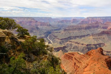 ABD Büyük Kanyon Ulusal Parkı Arizona 'nın kuzeybatısında yer almaktadır.