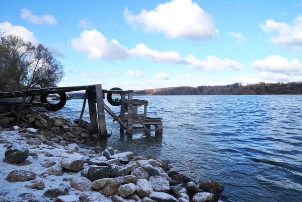 De dijk van de Wolga in de stad van Ples een ijzig dag — Stockfoto