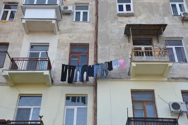 Sivastopol şehir sokakta farklı mimari tarzlarda binaların