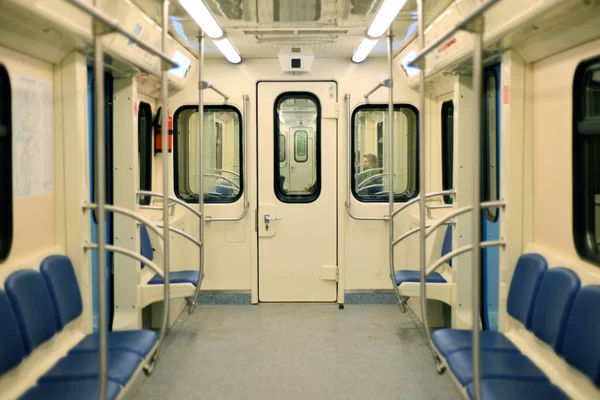 Yolcu Moskova metrosu