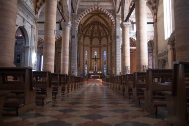 İç ve dış Cathedral St. Anastasia Verona