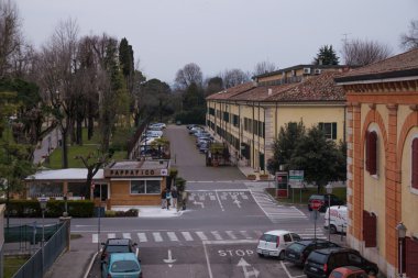 Pesquera - İtalya Garda Gölü kıyısında bir şehir