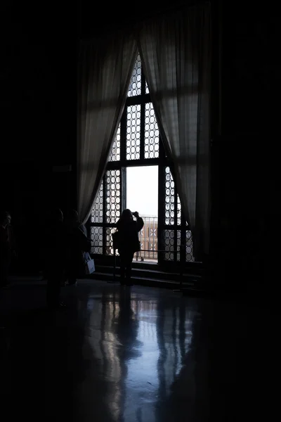 Ventana en el museo del Palacio Ducal de Venecia —  Fotos de Stock