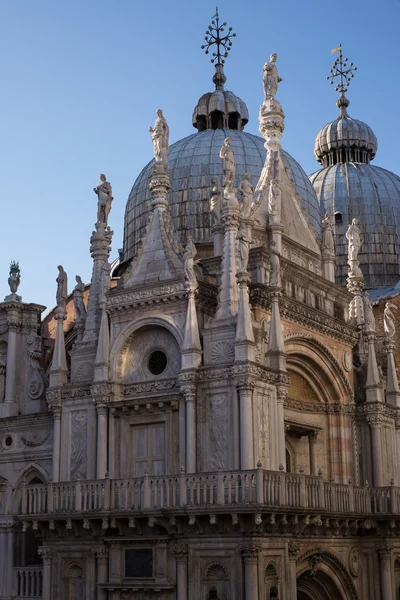 Architecture ancienne dans le Palais des Doges à Venise — Photo