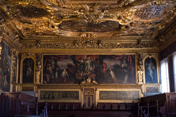 Arquitectura antigua en el Palacio Ducal de Venecia — Foto de Stock