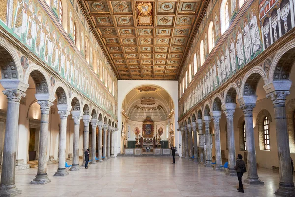Basilica di Sant' Apollinare Nuovo — Stock Photo, Image