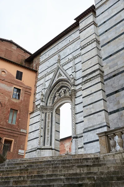 Parede de Duomo di Siena — Fotografia de Stock