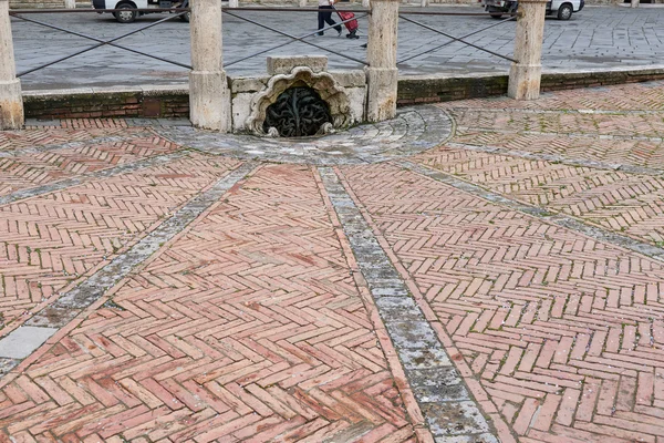 Rain drainage hole at piazza del Campo — Stock Photo, Image