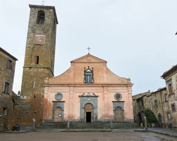 Templom, San Donato a fő téren — Stock Fotó