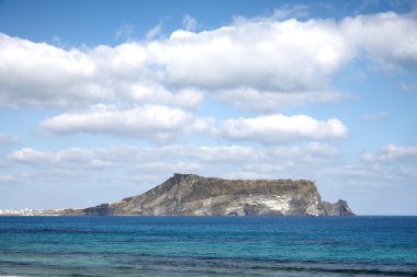 Seongsan Ilchulbong (volkanik koni) Jeju olduğunu bütün görünümünü