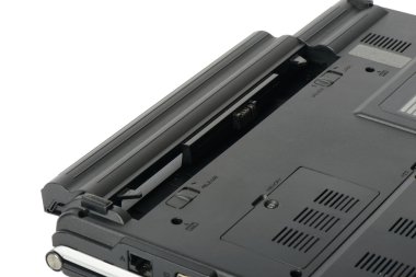 laptop batarya, üzerinde beyaz izole closeup