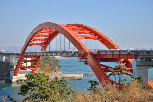 Μεγάλη αψίδα γέφυρα στο Samcheonpo στην Κορέα — Φωτογραφία Αρχείου