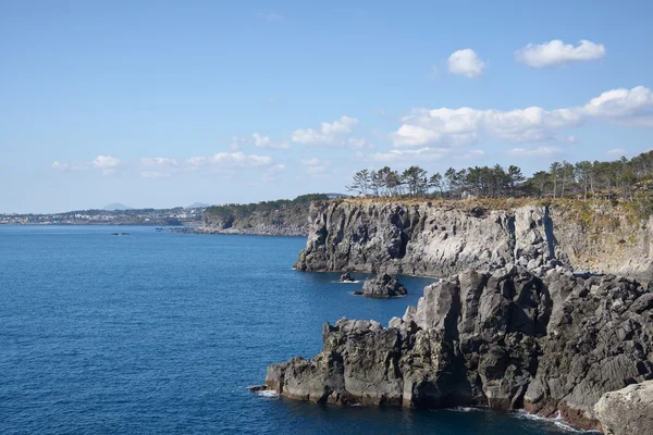 在济州岛，韩国海岸线的视图 — 图库照片