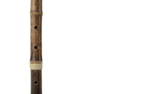 Корейский традиционный инструмент под названием Дансо, изолированный на белом — стоковое фото