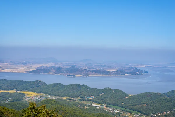 GIMPO, COREIA - OUTUBRO 09, 2014: Vista da costa na Coreia do Norte — Fotografia de Stock