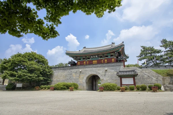 Incheon, Korea - 27 juli 2014: Gwangseongbo fästning — Stockfoto