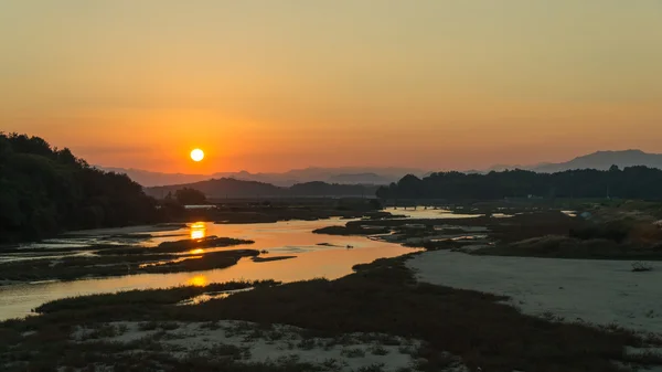 Paisaje al atardecer —  Fotos de Stock