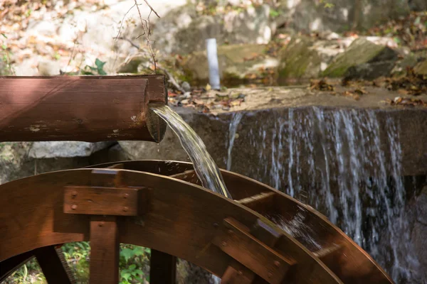 Dekoratives Wasserrad — Stockfoto