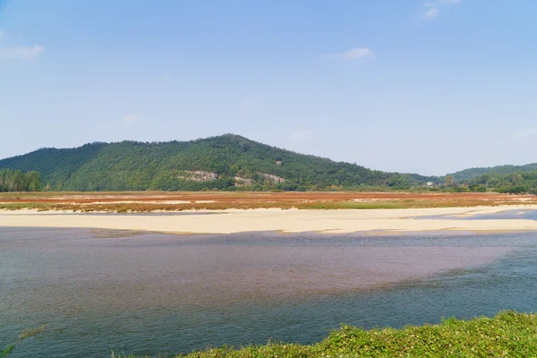 Vista do rio Nakdong da aldeia de Hahoe — Fotografia de Stock