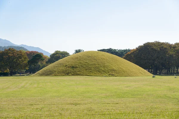 Sila-Gräber in gyeongju — Stockfoto