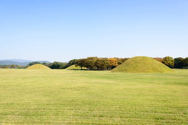 Sila-Gräber in gyeongju — Stockfoto