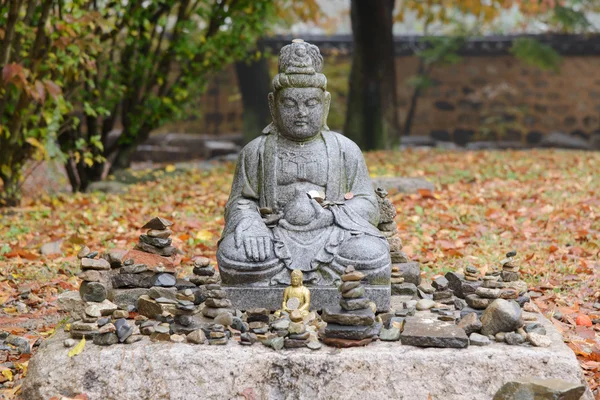 GYEONGJU, Coréia - 20 de outubro de 2014: Estátua do Buda — Fotografia de Stock