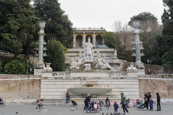 ROME, ITALY - JANUARY 27, 2010: fontana della dea di roma — Stock Photo, Image