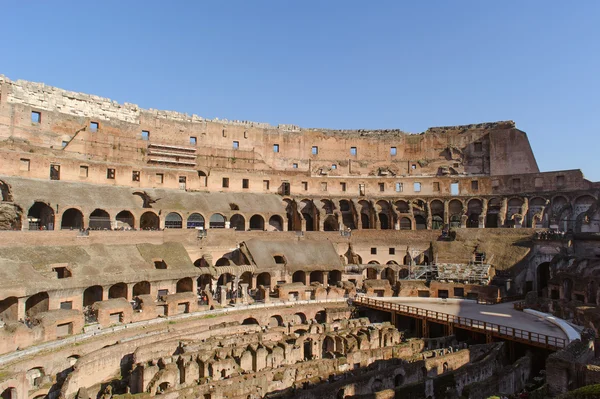 Rzym, Włochy - 21 stycznia 2010: Koloseum — Zdjęcie stockowe
