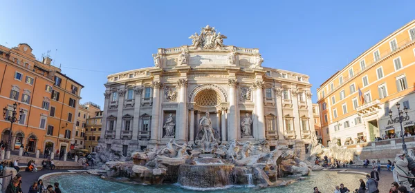 ROME, ITALY - JANUARY 21, 2010: Trevi fountain — Stock Photo, Image