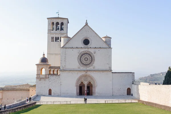 ASSISI, ITALIA - 23 GENNAIO 2010: Basilica di San Francesco d'As — Foto Stock