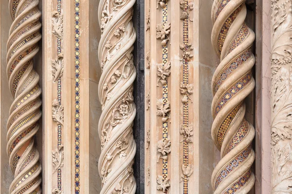 Orvieto, italien - 25. januar 2010: details der kathedrale von orvieto. — Stockfoto