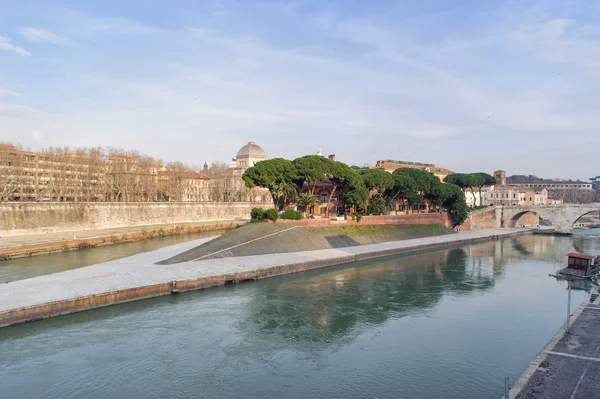 Tiber Island in Rome — Stock Photo, Image