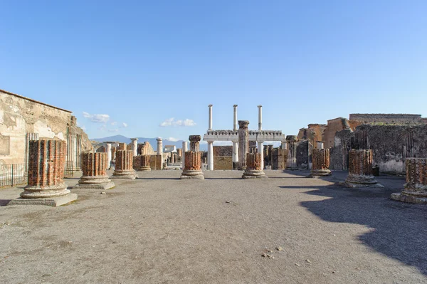 Ruined site of Basilica in Pompeii. — Stock Photo, Image