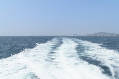bir deniz uyan