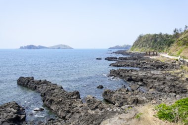 Chagwido Adası ve garip volkanik kayalar ile manzara